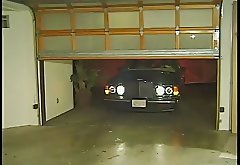 Dos tios follandose los culos en el Garaje
