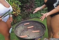 Thick Ebony Babes Barbecuing Porn Video 071