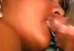Chubby Indian woman is screwed in dirty homemade video