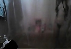 putita espiada en la ducha