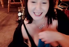 Hot Chubby chick masturbating on cam