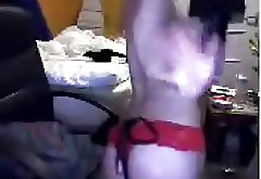 Sexy Korean girl naked & grinding on her white bf on webcam