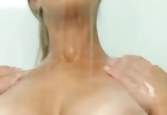 Exercice and Shower For Tanline Beauty