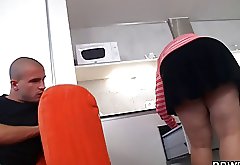Horny guy bangs huge bitch at the kitchen