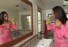 Foot fetishist eats grapes from feet of Chyanne Jacobs