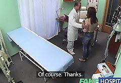 FakeHospital Sweet Doctor gives Valentine