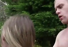 Young Aussie amateur couple fucking outdoors