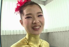 Japanese sex goddess shows off her curvaceous golden body