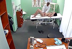 FakeHospital Hot babe wants her Doctor to suck her tits