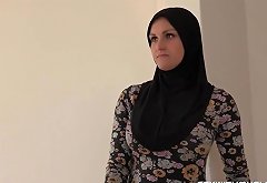 hijab girl ends it with big facial Upornia com