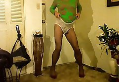 pantyhosed sissiy with cross dressing fetish