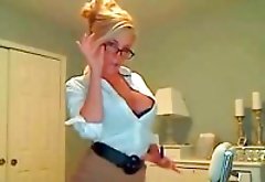 Perfect blonde babe strip on webcam