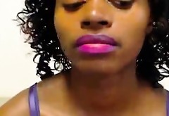 Hot Ebony Webcam Girl With Juicy Tits