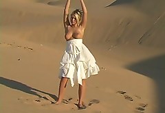 Delightful Alison Angel makes a solo show in a desert