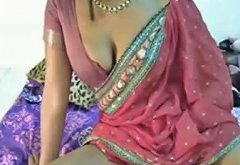 Young Bhabhi Playing with Pussy on Webcam with BF