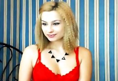 Hot Busty Blonde Chick Playng Her Cunt on Cam