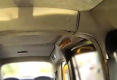 Fat mature lady deep fucked in taxi