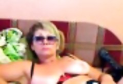 Amateur granny with big tits pleseared herself at home