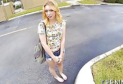 Blonde gives a good samaritan head in public