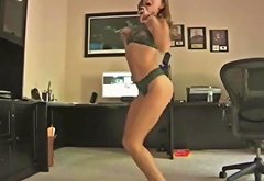 SEXY college girl STRIP DANCE SHAKE IT BOLLYWOOD Txxx com