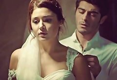 Mera Dil Bhi Kitna Pagal Hain Hayat and Murat Romantic Song 2017 Mp4